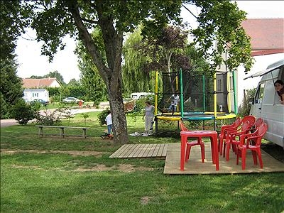 Les Platanes Burgunder - Charny visuel 9/10 Les Platanes Burgunder - Charny visuel 9/10