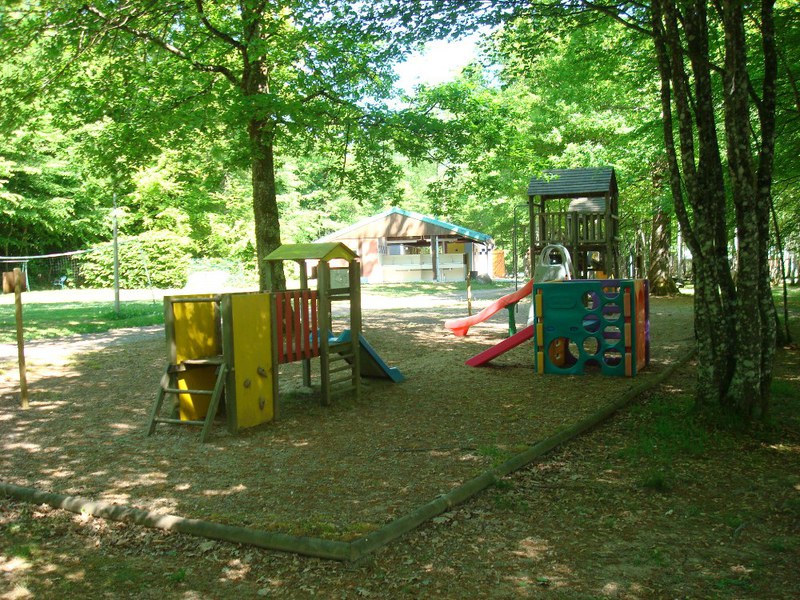 L'Etang du Merle Burgunder - Crux-la-Ville visuel 3/8 L'Etang du Merle Burgunder - Crux-la-Ville visuel 3/8