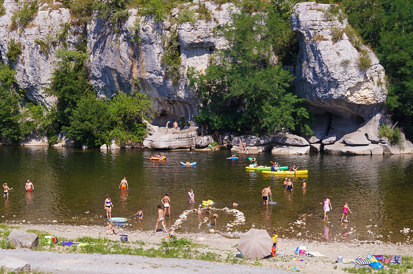 Mazet Plage Rhône-Alpen - Berrias et Casteljau visuel 2/9 Mazet Plage Rhône-Alpen - Berrias et Casteljau visuel 2/9