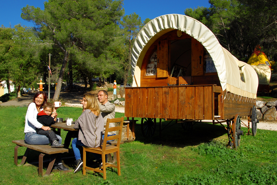 OK Corral Provence-Alpes-Côte d'Azur - Cuges-les-Pins visuel 4/10 OK Corral Provence-Alpes-Côte d'Azur - Cuges-les-Pins visuel 4/10