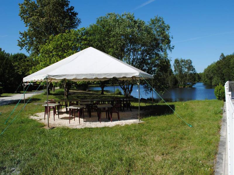 Parc des Joumiers Burgunder - Saint-Sauveur-en-Puisaye visuel 6/7 Parc des Joumiers Burgunder - Saint-Sauveur-en-Puisaye visuel 6/7