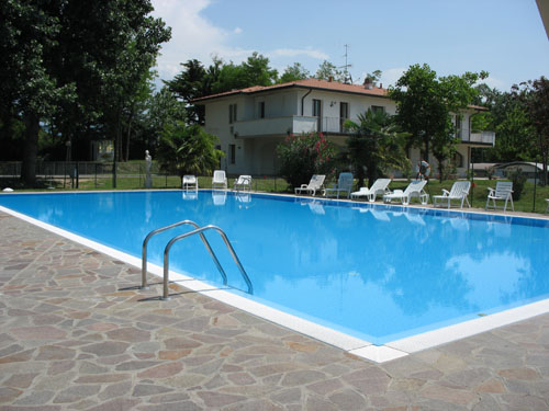 Rolli Lombardei - Manerba del Garda visuel 3/11 Rolli Lombardei - Manerba del Garda visuel 3/11