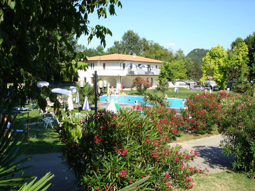 Rolli Lombardei - Manerba del Garda visuel 8/11 Rolli Lombardei - Manerba del Garda visuel 8/11