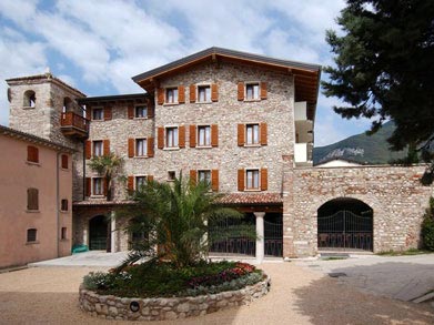 Toscolano Lombardei - Toscolano-Maderno visuel 4/6 Toscolano Lombardei - Toscolano-Maderno visuel 4/6