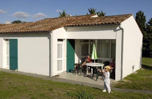 Village Vacances Les Peupliers Poitou-Charentes - Tonnay-Boutonne visuel 5/10 Village Vacances Les Peupliers Poitou-Charentes - Tonnay-Boutonne visuel 5/10