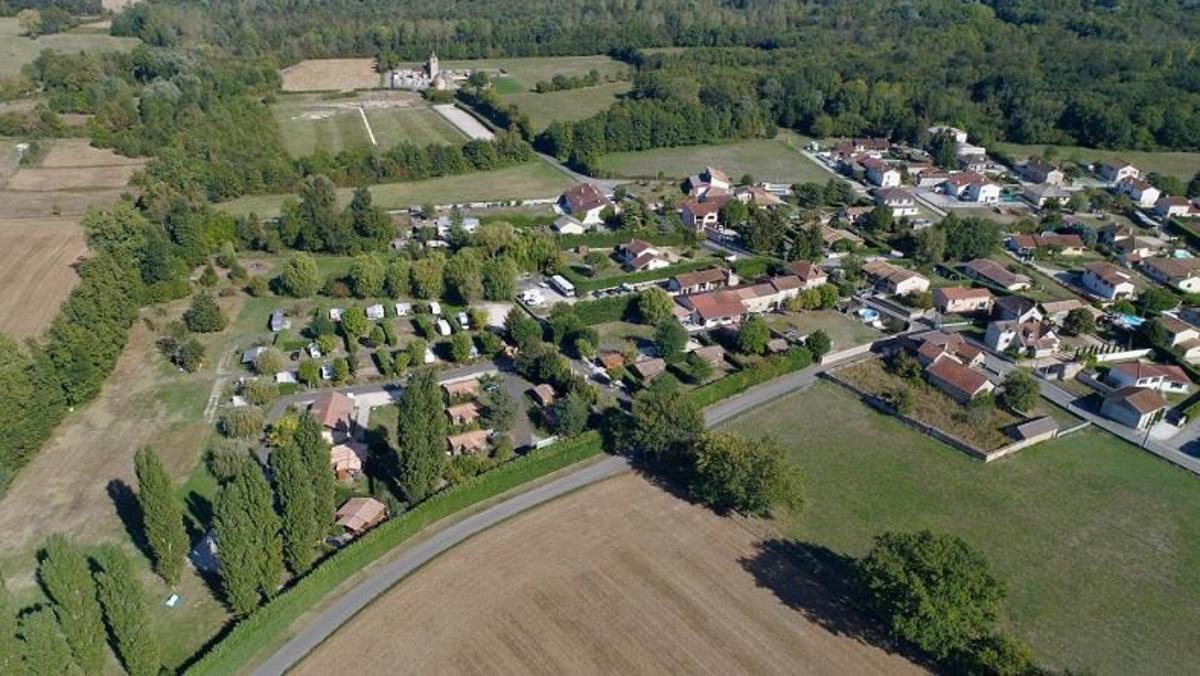 A la Ferme des Epinettes Rhône-Alpen - Saint-Romain-de-Jalionas visuel 1/1 A la Ferme des Epinettes Rhône-Alpen - Saint-Romain-de-Jalionas visuel 1/1