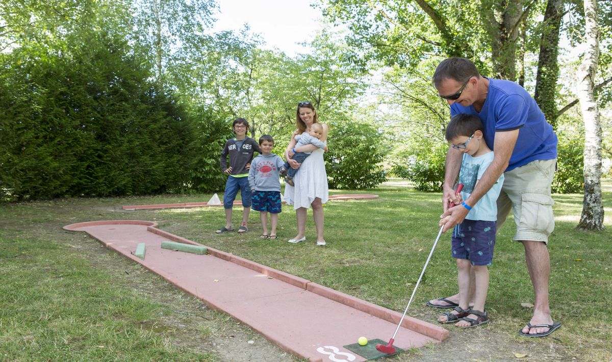 Domaine de Dugny Großes Zentrum - Onzain visuel 12/23 Domaine de Dugny Großes Zentrum - Onzain visuel 12/23