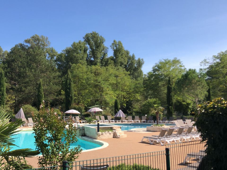 L'eau Vive Provence-Alpes-Côte d'Azur - Dauphin visuel 3/6 L'eau Vive Provence-Alpes-Côte d'Azur - Dauphin visuel 3/6