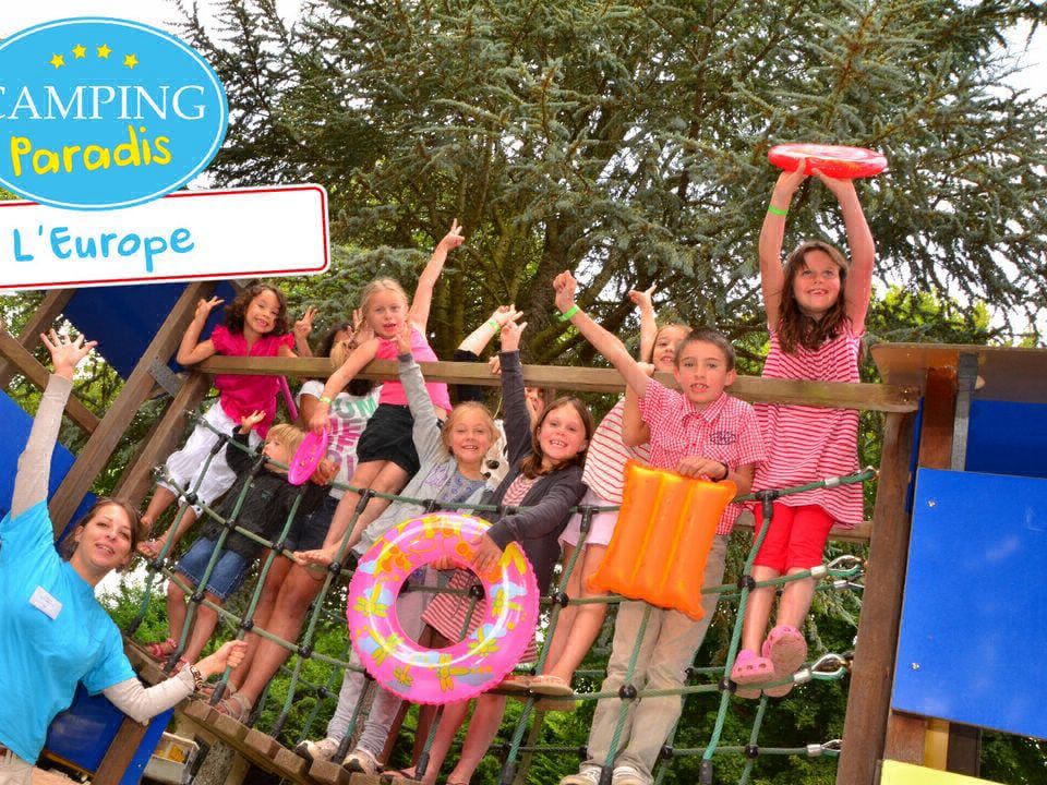 L'Europe Auvergne - Murol visuel 5/10 L'Europe Auvergne - Murol visuel 5/10