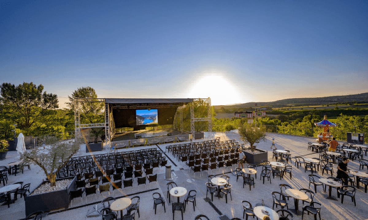 Le Pommier Rhône-Alpen - Villeneuve-de-Berg visuel 15/20