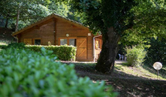 Les Chalets de la Gazonne Midi-Pyrénées - Sauveterre-de-Rouergue visuel 2/3 Les Chalets de la Gazonne Midi-Pyrénées - Sauveterre-de-Rouergue visuel 2/3