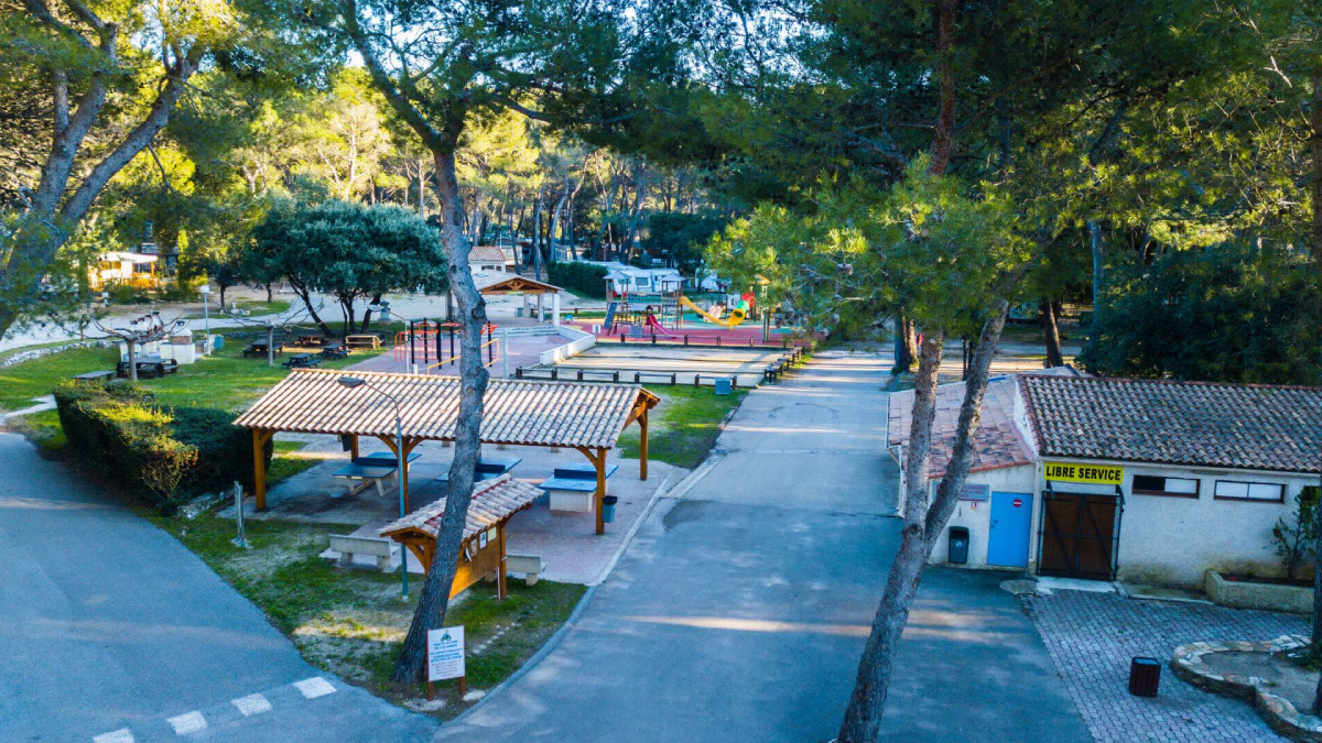 Les Grands Pins Provence-Alpes-Côte d'Azur - Le Castellet visuel 4/4 Les Grands Pins Provence-Alpes-Côte d'Azur - Le Castellet visuel 4/4