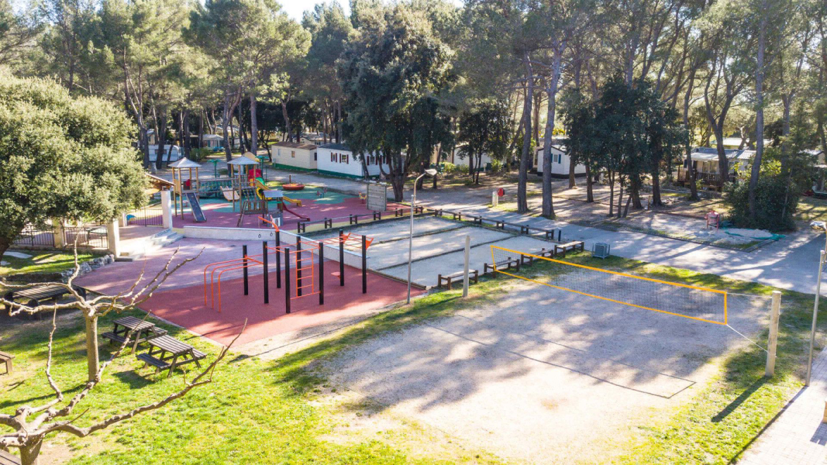 Les Grands Pins Provence-Alpes-Côte d'Azur - Le Castellet visuel 3/4 Les Grands Pins Provence-Alpes-Côte d'Azur - Le Castellet visuel 3/4