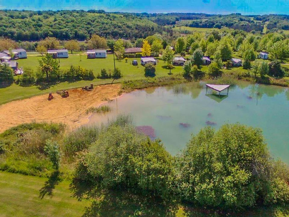 Lestaubière Aquitanien - Douville visuel 3/4 Lestaubière Aquitanien - Douville visuel 3/4