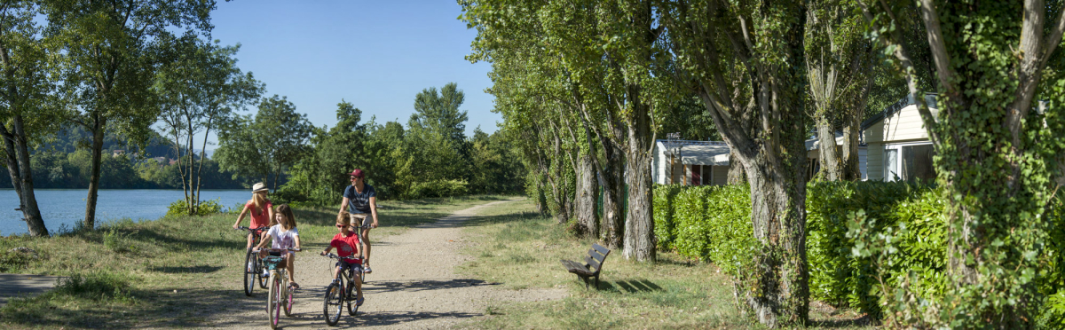 Rives de Condrieu Rhône-Alpen - Condrieu visuel 11/13 Rives de Condrieu Rhône-Alpen - Condrieu visuel 11/13