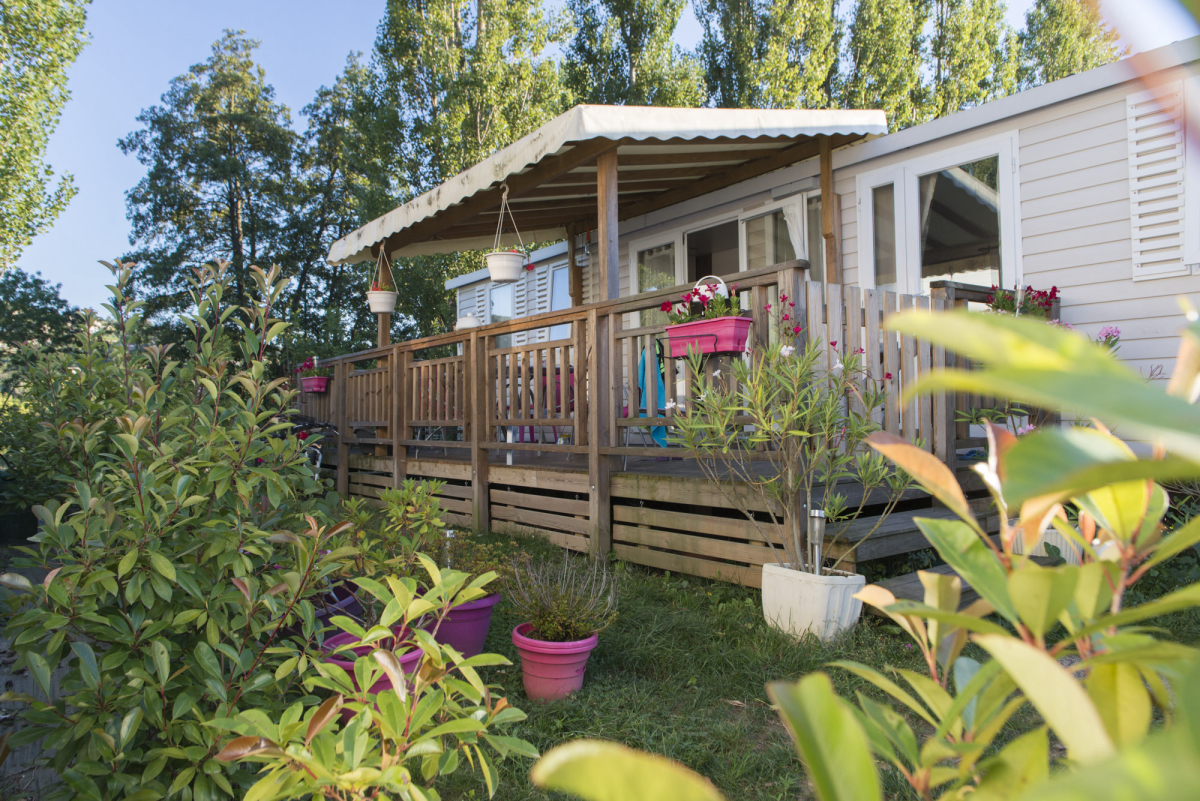 Rives de Condrieu Rhône-Alpen - Condrieu visuel 4/13 Rives de Condrieu Rhône-Alpen - Condrieu visuel 4/13