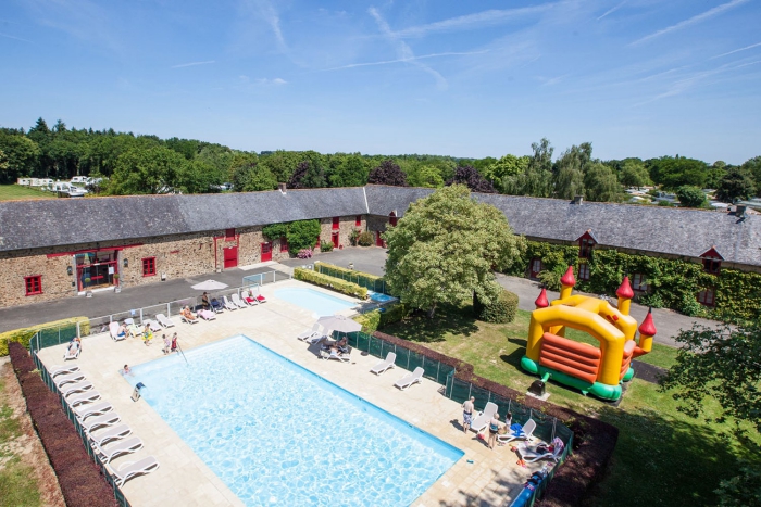 Camping Le Domaine du Logis - La Chapelle-aux-Filtzméens