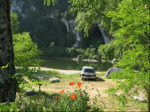 Camping La Rouvière - Vallon-Pont-d'Arc