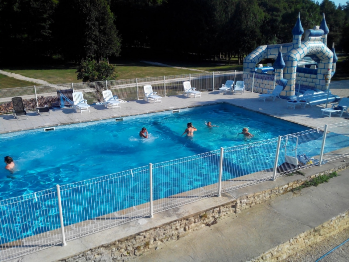 Camping Le Lizot - Saint-Mandé-sur-Brédoire