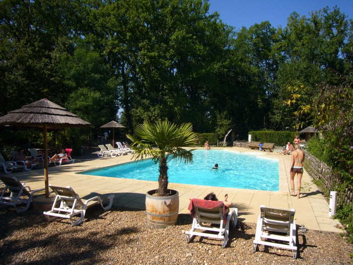 Camping Les Eyzies de Tayac Sireuil - 3 - MAGAZINs