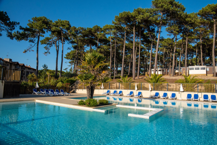 Camping Campéole Plage Sud background-poster