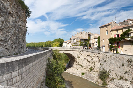 Vaison-la-Romaine - 2 - MAGAZINs